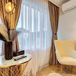 Boutique Dolce Free Parking Апартаменты